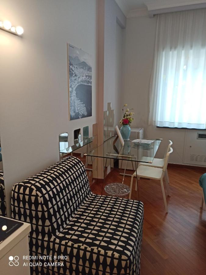 Dimora Tafuri Bed and Breakfast Salerno Buitenkant foto