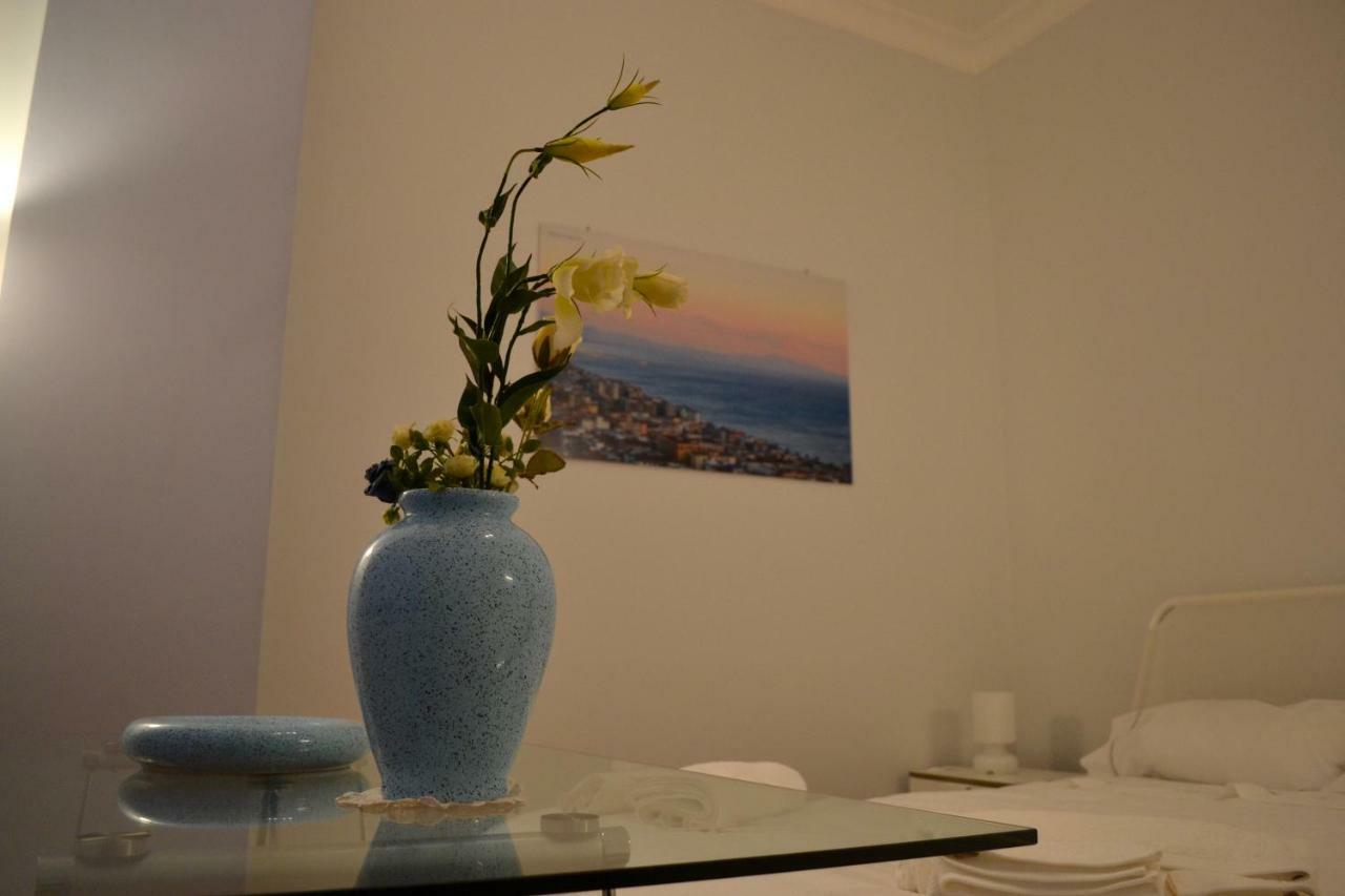 Dimora Tafuri Bed and Breakfast Salerno Buitenkant foto