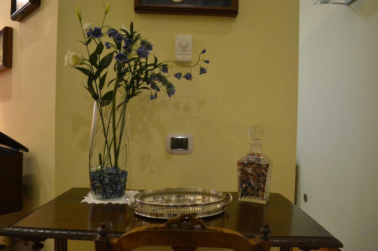 Dimora Tafuri Bed and Breakfast Salerno Buitenkant foto