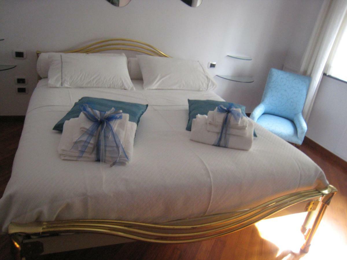 Dimora Tafuri Bed and Breakfast Salerno Buitenkant foto